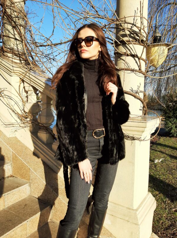 Kurtka z norek, kolor czarny, r. M