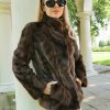 Elegancka Kurtka z Naturalnych Norek ze Stójką- Ciemny brąz rozm.M.