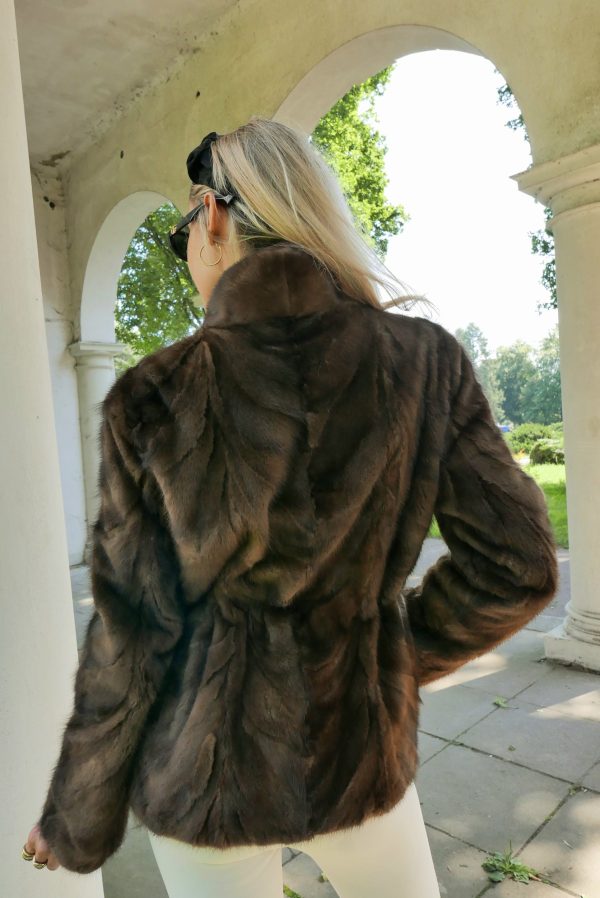 Elegancka Kurtka z Naturalnych Norek ze Stójką- Ciemny brąz rozmiar M