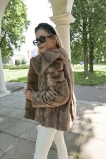 Luksusowa Kurtka z Norek( Pastel Mink) z Dużym Kołnierzem rozmiar M