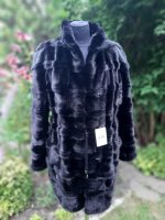 041 Elegancka kurtka z norek w kolorze czarnym ze stójką rozmiar L